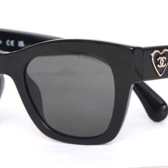 CHANEL Sunglasses Black Heart Square Gold Acetate Enamel Eyeglasses 5478-A 501S4 - Picture 2 of 14